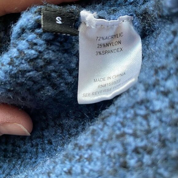 Jamison Blue Leopard Print Sweater Pullover - Picture 6 of 13